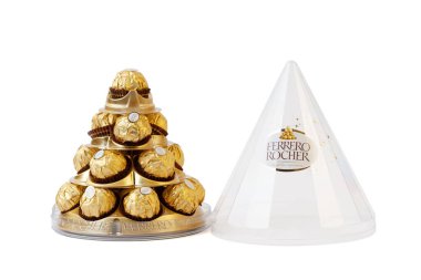 Melbourne, Avustralya yaklaşık Şubat 2020: Kutlama konisi Ferrero Rocher beyaz arka planda izole edilmiş çikolata kutusunu açtı