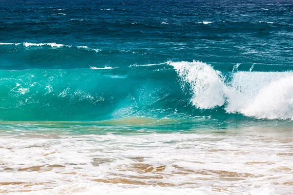 Bela Vívida Esmagamento Oceano Onda — Fotografia de Stock