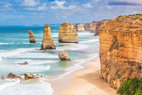 Двенадцать апостолов скальных образований, Great Ocean Road, Виктория, Австралия
