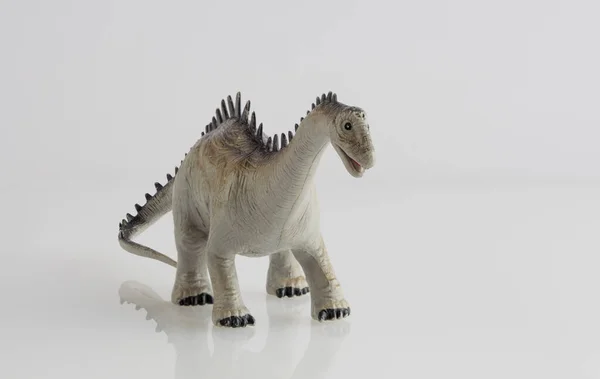 Mainan Dinosaurus Kuning Terisolasi Pada Warna Putih — Stok Foto
