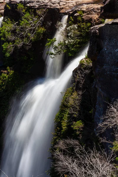 Aliran Air Halus Air Terjun Hutan Hujan — Stok Foto