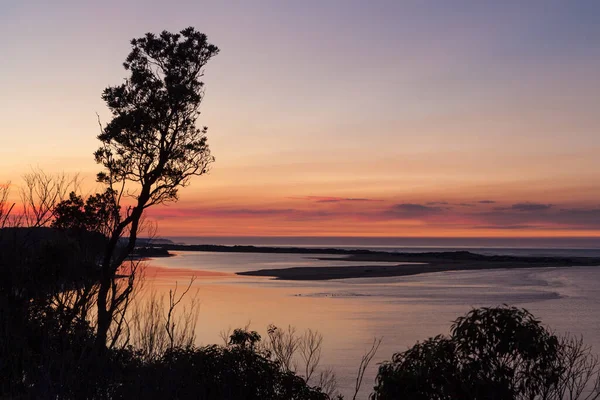 雪の川の口 ビクトリア オーストラリアで美しい日の出 — ストック写真