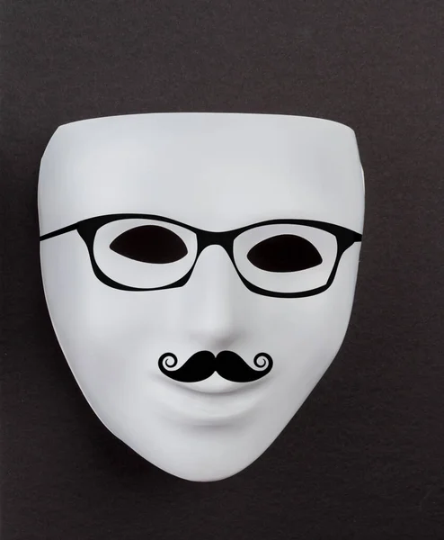 Masque Blanc Sur Fond Noir Avec Lunettes Hipster Moustache — Photo