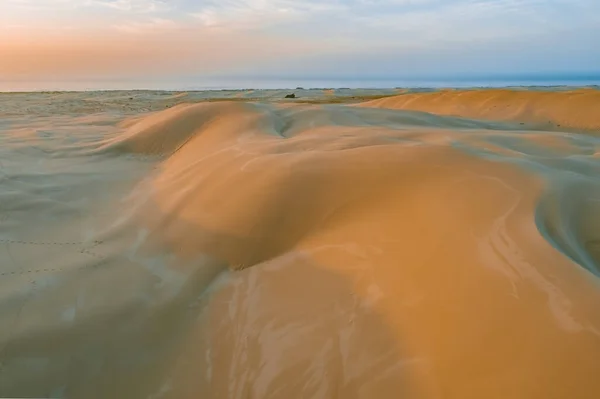 Zandduinen Bij Oceaan Bij Zonsondergang — Stockfoto