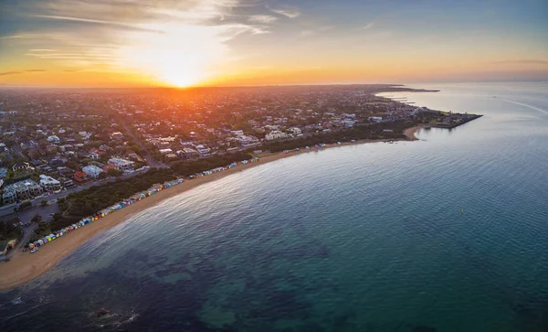 Flygfoto Över Soluppgången Brighton Beach Visar Förorten Och Badboxar Melbourne — Stockfoto