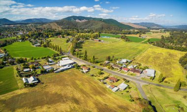 Myrtleford, Victoria, Avustralya yakınlarındaki Avustralya kırsal arazisi