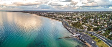 Melbourne, Avustralya 'da Frankston kıyı şeridinin geniş hava manzarası