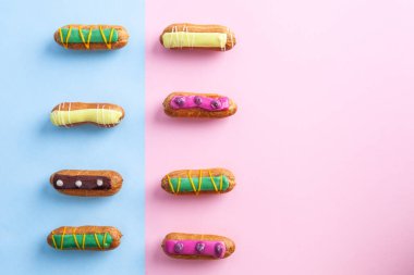 Kopya alanı ile renklendirilmiş iki sıra eklem