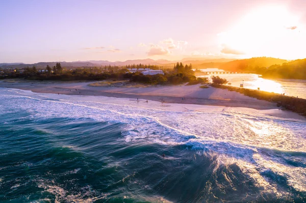 Vista Aérea Costa Subúrbio Palm Beach Pôr Sol Pessoas Praia — Fotografia de Stock