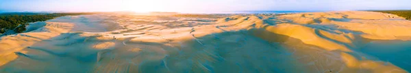 Weites Luftpanorama Der Anna Bay Sanddünen Bei Sonnenaufgang Mit Einer — Stockfoto