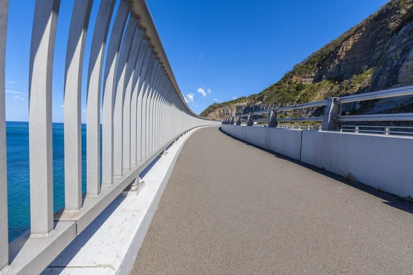 Passerelle Courbe Avec Rampe Métallique Long Pont Côtier Australie — Photo