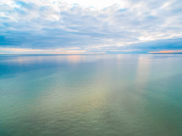 Flygfoto Över Hav Vatten Och Himmel — Stockfoto