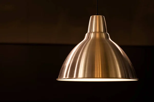 Kovový Strop Kuchyňské Lampy Rozmazaném Pozadí Kopírovacím Prostorem — Stock fotografie