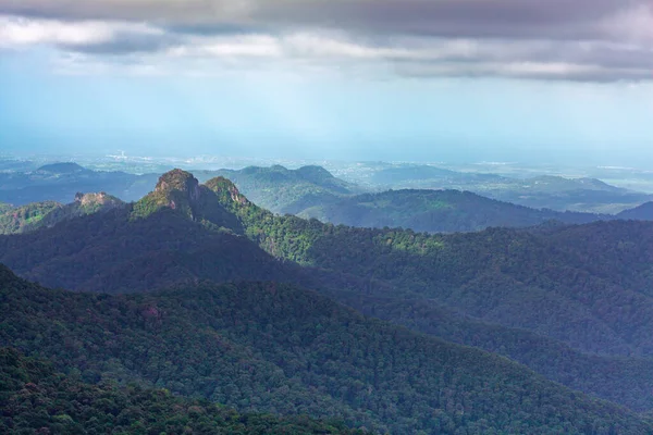 Όμορφη Λόφους Και Βράχια Τοπίο Στο Springbrook Εθνικό Πάρκο Queensland — Φωτογραφία Αρχείου