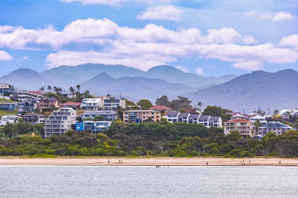 Coffs Harbour, New South Wales, Avustralya sahilindeki güzel lüks evler.