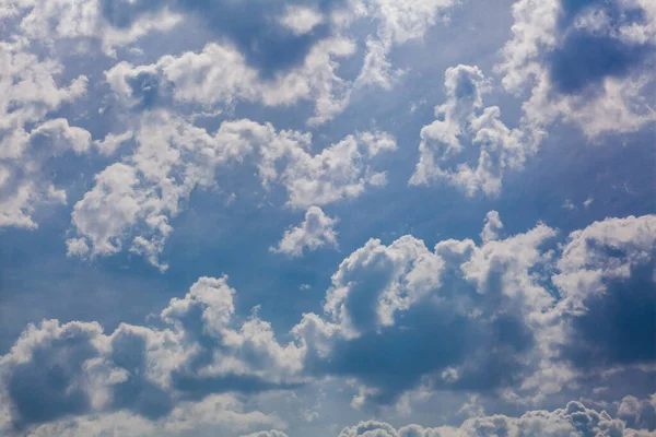 Blue Sky White Fluffy Clouds Abstract Background Texture — Stock Photo, Image