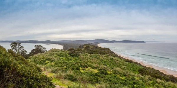 มมองของคอจากนาฬ เกาะ Bruny ทาสมาเน ออสเตรเล — ภาพถ่ายสต็อก
