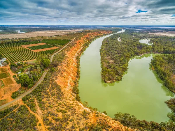 Pemandangan Udara Ladang Pertanian Dan Sungai Murray Mengalir Cakrawala Antara — Stok Foto