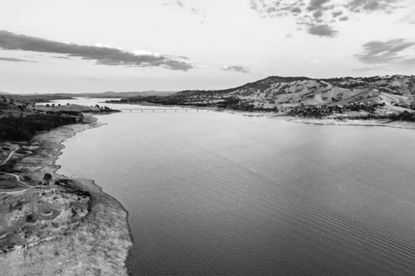 Most Přes Murray River Lake Hume Černobílém Letecký Pohled Kopírovacím — Stock fotografie