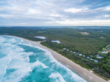 Suffolk Park, Yeni Güney Galler, Avustralya yakınlarındaki güzel okyanus kıyısı manzarası.