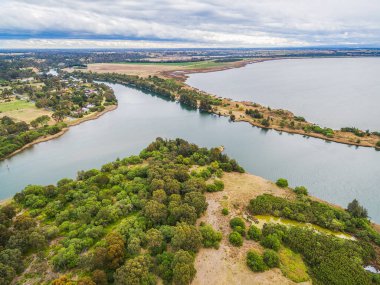 Kartal Noktası Gippsland Gölleri Rezervi 'nin hava manzarası, Victoria, Avustralya