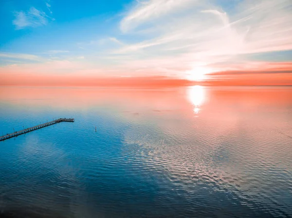 Coucher Soleil Rouge Vif Sur Mer — Photo