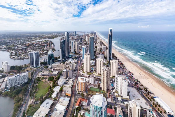 Queensland Gold Coast Lüks Bir Yaşam Sörfçüler Cennetin Yüksek Silueti — Stok fotoğraf