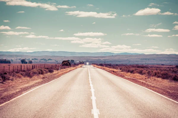 Carretera Rural Que Pasa Por Campo — Foto de Stock