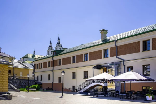 Historické Budovy Kavárna Centru Minsku Bělorusku — Stock fotografie