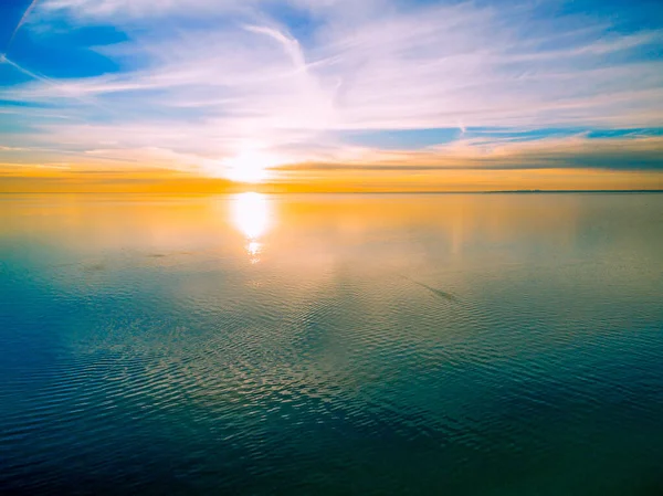 Vista Cênica Tranquila Belo Pôr Sol Sobre Mar — Fotografia de Stock