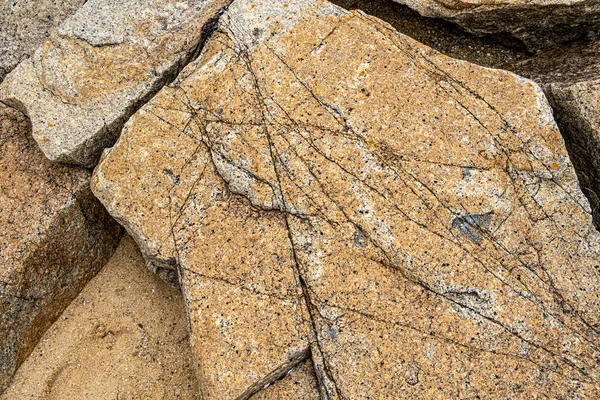 Large Granite Boulder Crossed Many Cracks Background Texture Overlay — Stock Photo, Image