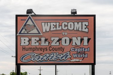 Belzoni, MS, USA: Dünyanın Yayınbalığı Başkenti Belzoni tabelasına hoş geldiniz