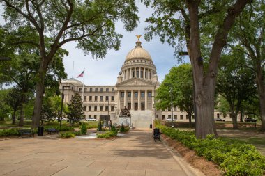Jackson şehir merkezindeki Mississippi Eyalet Kongre Binası, MS