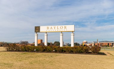 Waco, TX / USA: Waco, Teksas 'taki Baylor Üniversitesi Giriş Tabelasında Baylor Üniversitesi İşareti.