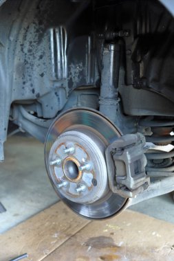Araç disk frenleri, pervane, kalibre ve pedler.