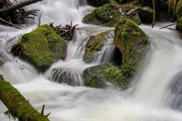 Cascade Gertelbach Dans Forêt Noire Avec Des Pierres Mousseuses Des — Photo