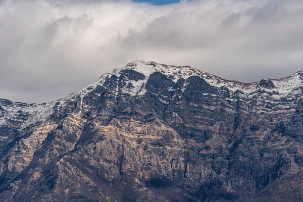 Bergspitze Den Schweizer Alpen Mit Wolken Himmel — Stockfoto