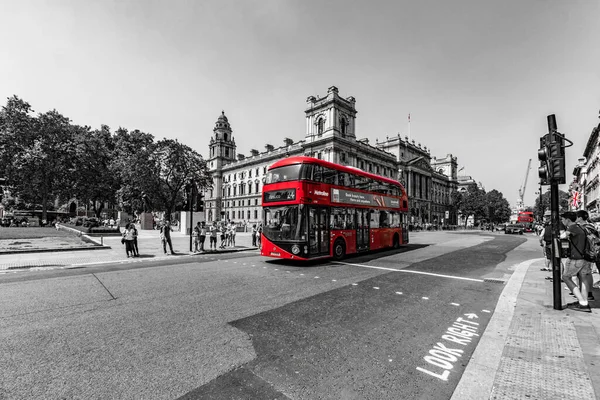 New Red Otobüs Çift Katlı Big Ben Parlamento Binası Londra — Stok fotoğraf