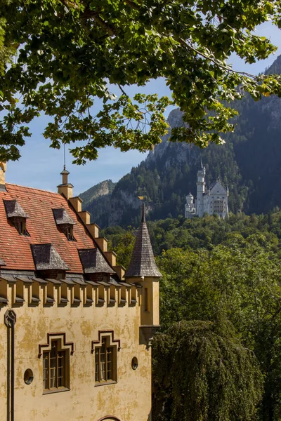 Krásný Výhled Světoznámý Zámek Neuschwanstein Románský Palác Devatenáctého Století Postavený — Stock fotografie