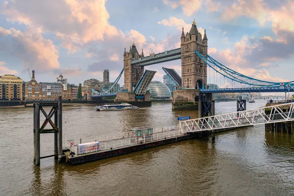Tower Bridge Londra Tramonto Vecchio Ponte Sul Tamigi Regno Unito — Foto Stock