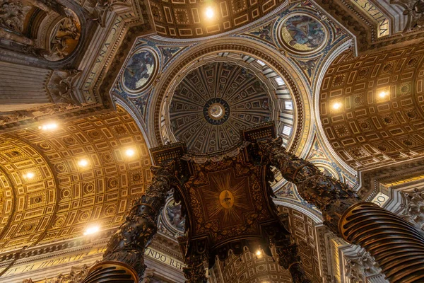 Petersdom Oder San Pietro Der Vatikanstadt Rom Italien Weitwinkelblick Auf — Stockfoto