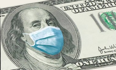 Benjamin Franklin 'in maske taktığı 100 dolarlık banknotlar. Birleşik Devletler 'de koronavirüs salgını. Coronavirüs salgınının Birleşik Devletler ekonomisi üzerindeki etkisi. Koronavirüs salgınının etkisi