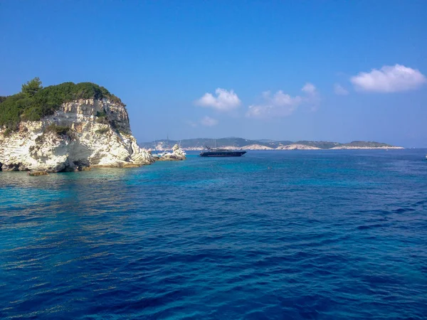 Yunanistan 'ın güzel renkli kasabaları, Parga. Yaz tatillerinde popülerdir.