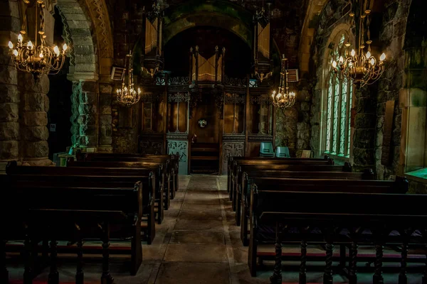 St Conan 's Kirk, İskoçya Kilisesi, İskoçya' nın Argyll ve Bute, Loch Awe bölgesinde yer almaktadır..