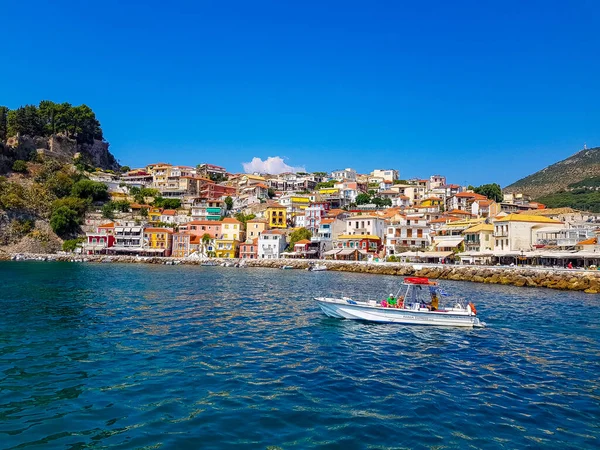Bella Città Costiera Colorata Parga Grecia Epiro Vacanze Estive Greche — Foto Stock