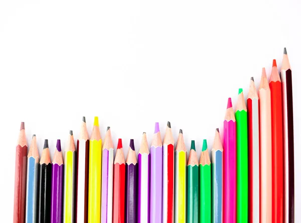 Une Pile Crayons Couleur Différente Disposés Sur Fond Blanc — Photo