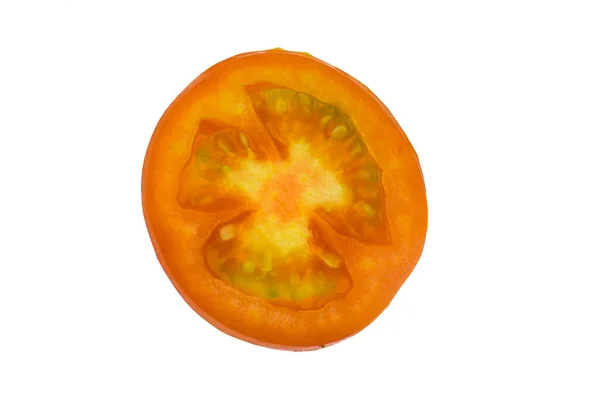 Halb Geschnittene Reife Hellrote Tomatenstücke Isoliert Auf Einem Leeren Weißen — Stockfoto