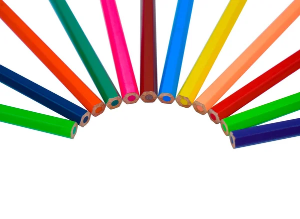 Полукруглый Круг Выполненный Цветными Карандашными Карандашами Белом Изолированном Фоне — стоковое фото