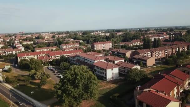 Vista Aerea Della Periferia Una Piccola Città Diverse Case Sono — Video Stock