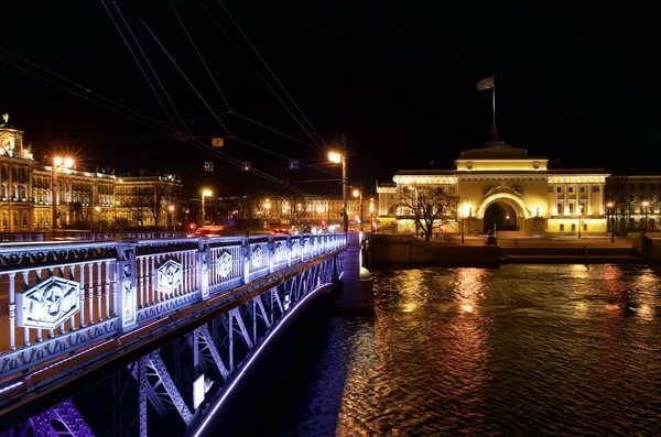 Puente Del Palacio San Petersburgo —  Fotos de Stock